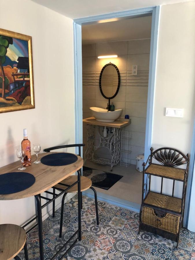 Klara Apartmanhaz أورفو المظهر الخارجي الصورة