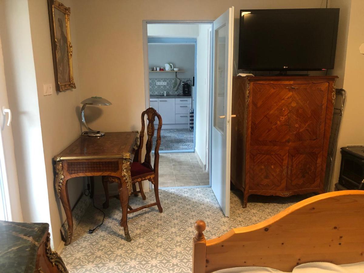 Klara Apartmanhaz أورفو المظهر الخارجي الصورة